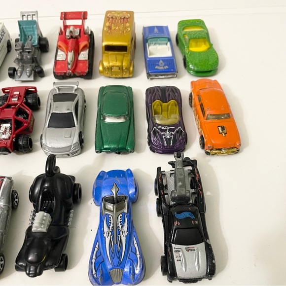 Lot of 23 Die-Cast Toy Cars Hot Wheels Matchbox Assorted Lot - Picture 3 of 16